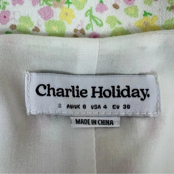 Charlie Holiday Floral Button Down Dress Puff Sleeves Size 4 / Small - Picture 8 of 8